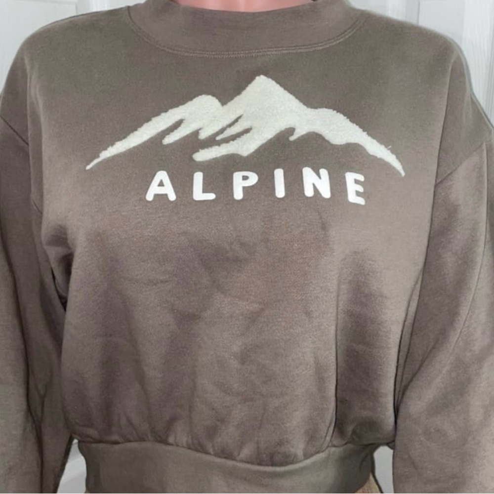 NWT all in motion alpine sweater